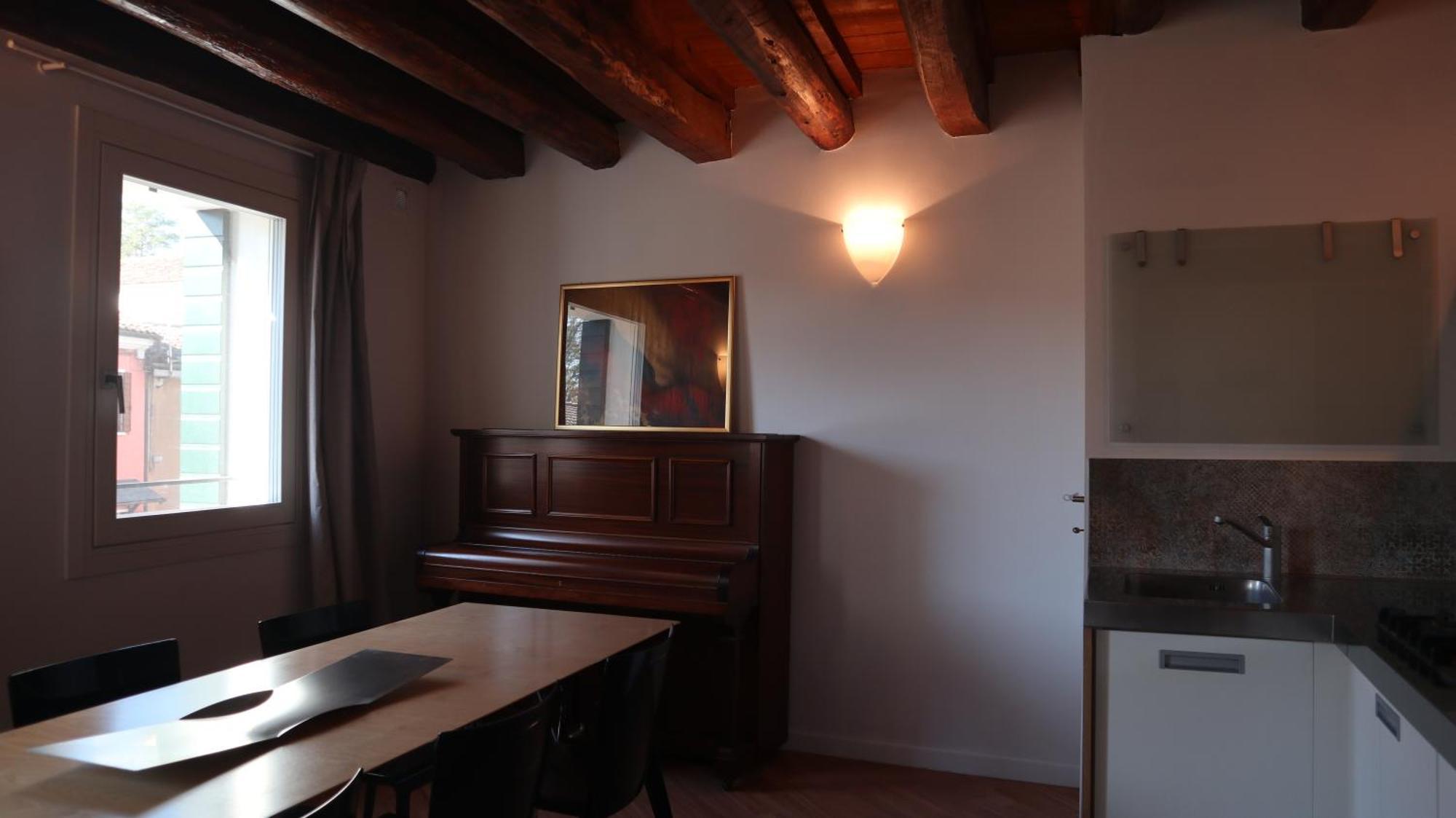 Al Capitello Apt, 5 Minutes From Airport Appartement